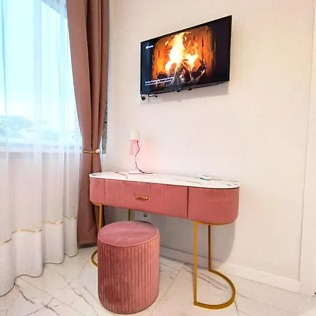 Daire Lux Center, 2camere, 2bagni, Train Station Smn Floransa