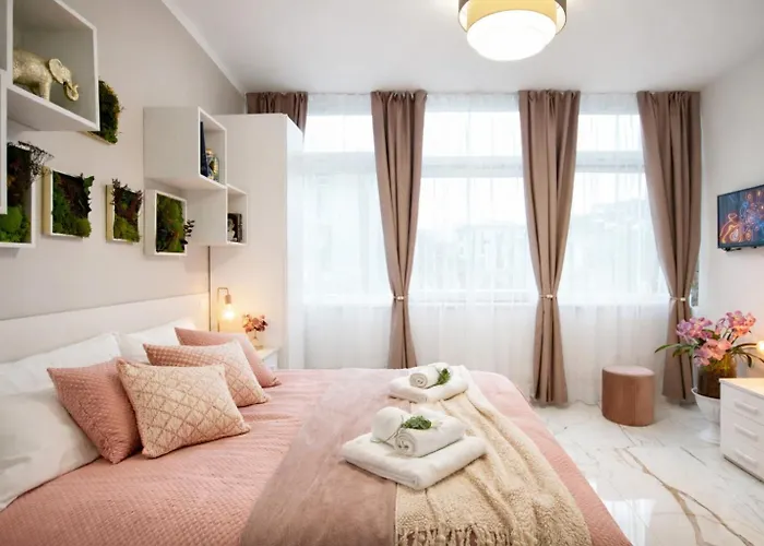 Lux Center, 2camere, 2bagni, Train Station Smn Lejlighed